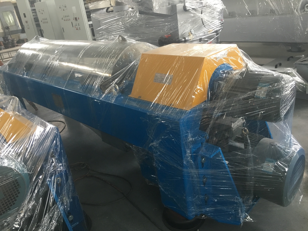 50/60Hz Heavy Decanter Centrifuges Stainless Steel PLC Customized