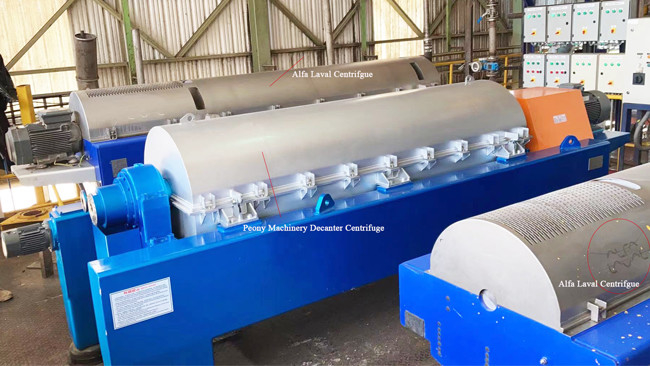 2 Phase Centrifugal Separator / Decanter Titanium Centrifuge For NaCl