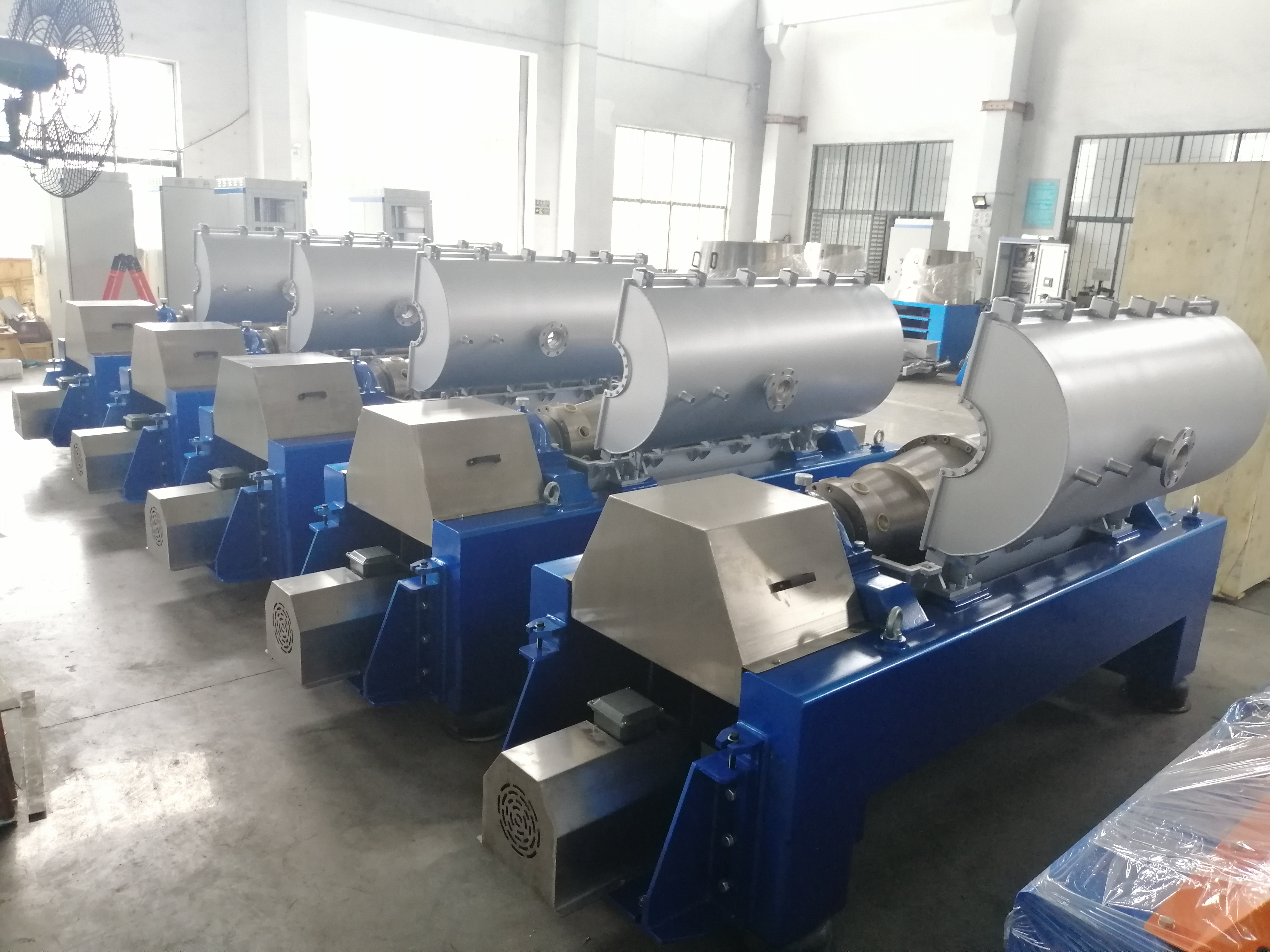 Horizontal Screw Decanter Centrifuges Industrial 3 Phase For Palm Oil